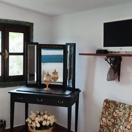 Quarto em Acomodações Particulares Il Giardino Di Frafa *